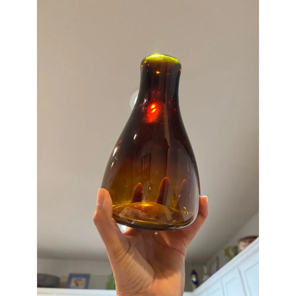Vintage handblown glass vase signed Williams 77 teardrop" or "bud" vase - Picture 13 of 16